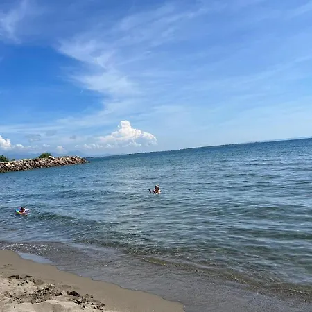 Jozef Rana E Hedhun Apartament Shëngjin